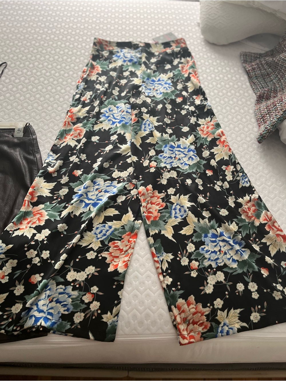 Boohoo Black Wide-Leg Floral Jumpsuit Pants with Blue & Coral Blooms
